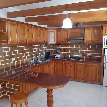 Chalet Ruta Windsurf And Snowboard